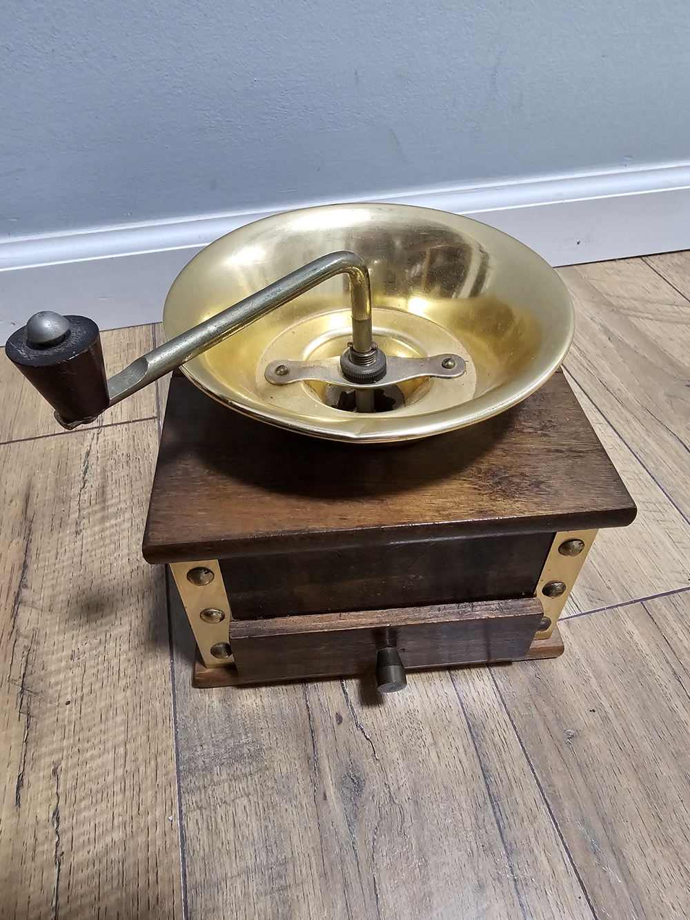 Vintage Manual Coffee Grinder with Brass Bowl - Brown & Gold